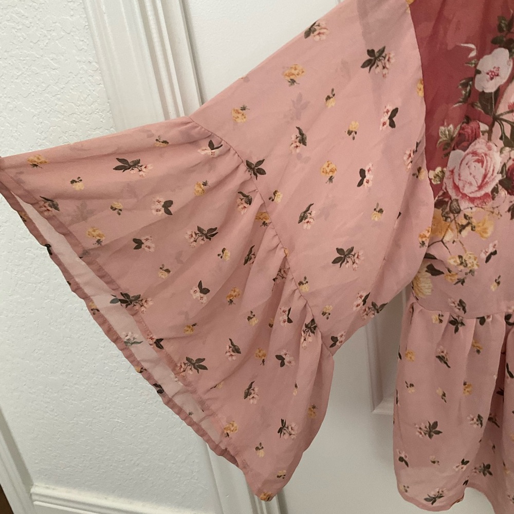 Xhillaration kimono - Picture 3 of 5